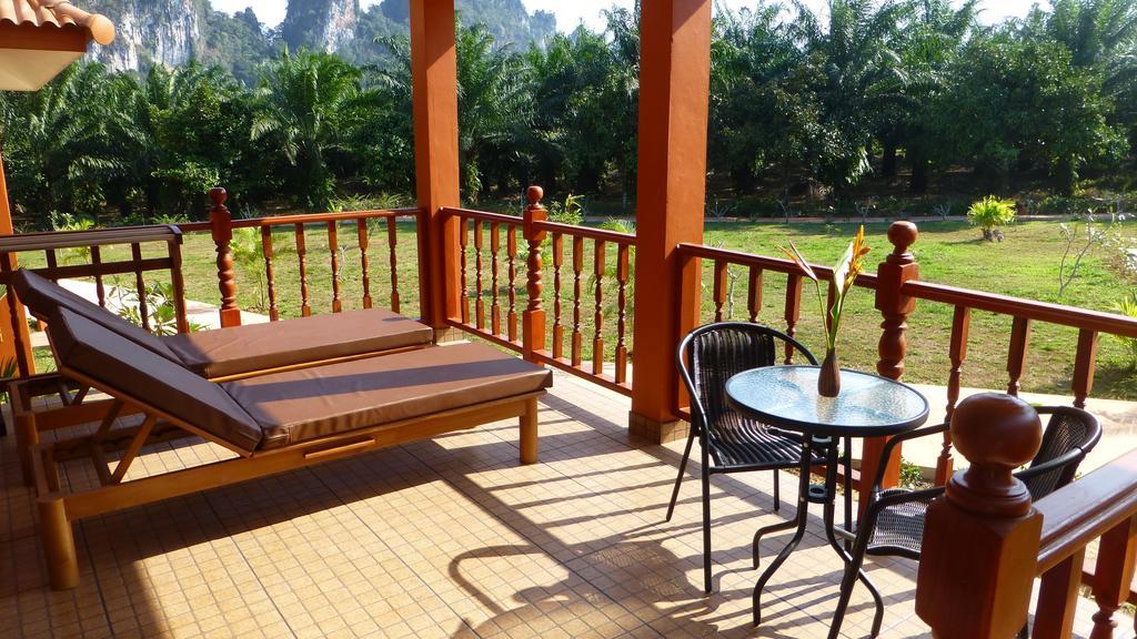 Khao Sok Jasmine Garden Resort - Sha Certified Khao Sok National Park Phòng bức ảnh